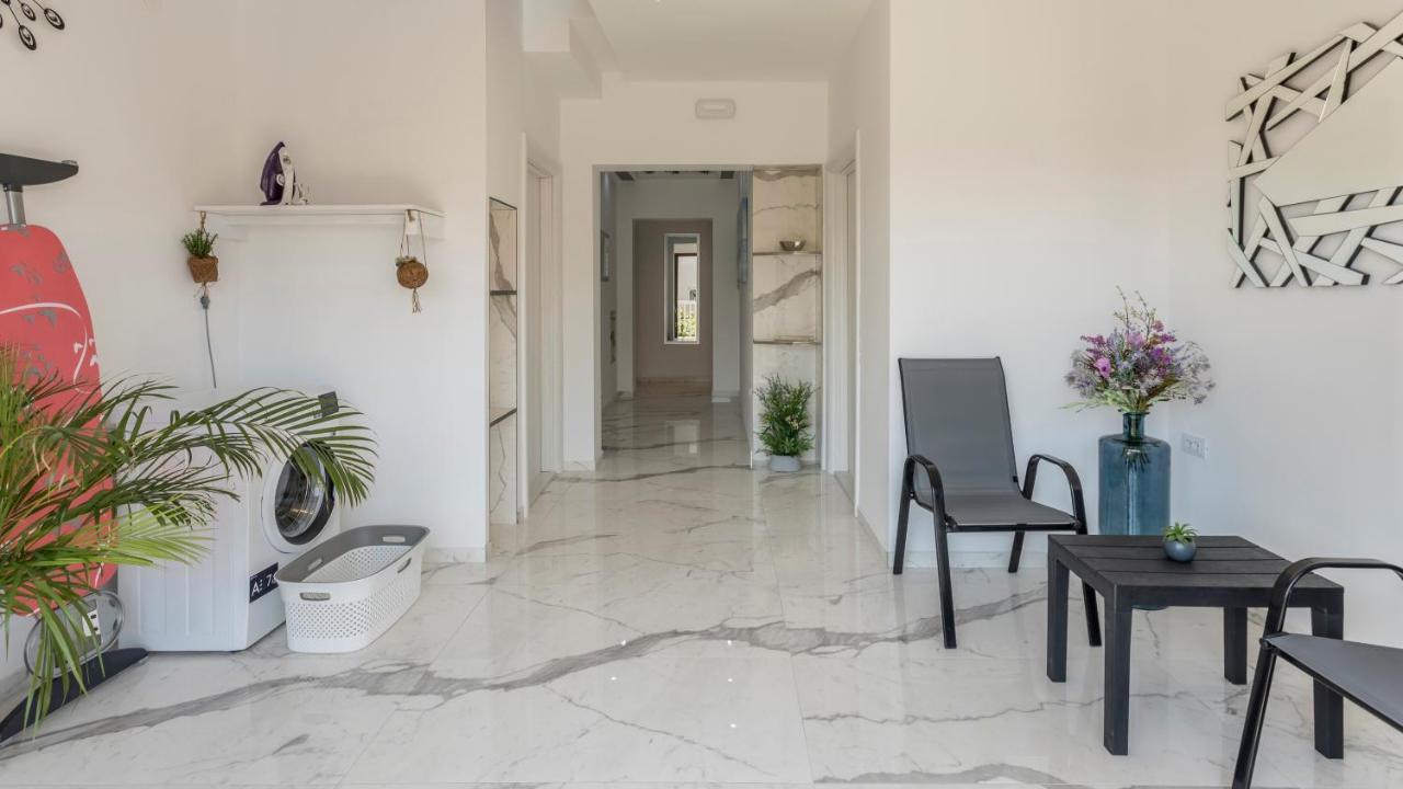 Royal Silver Apartment 沃迪切 外观 照片
