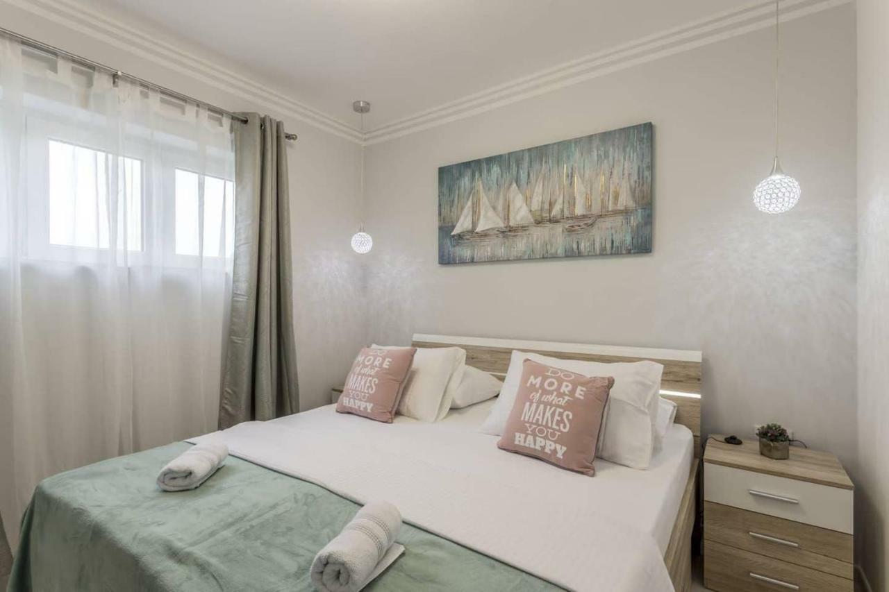 Royal Silver Apartment 沃迪切 外观 照片