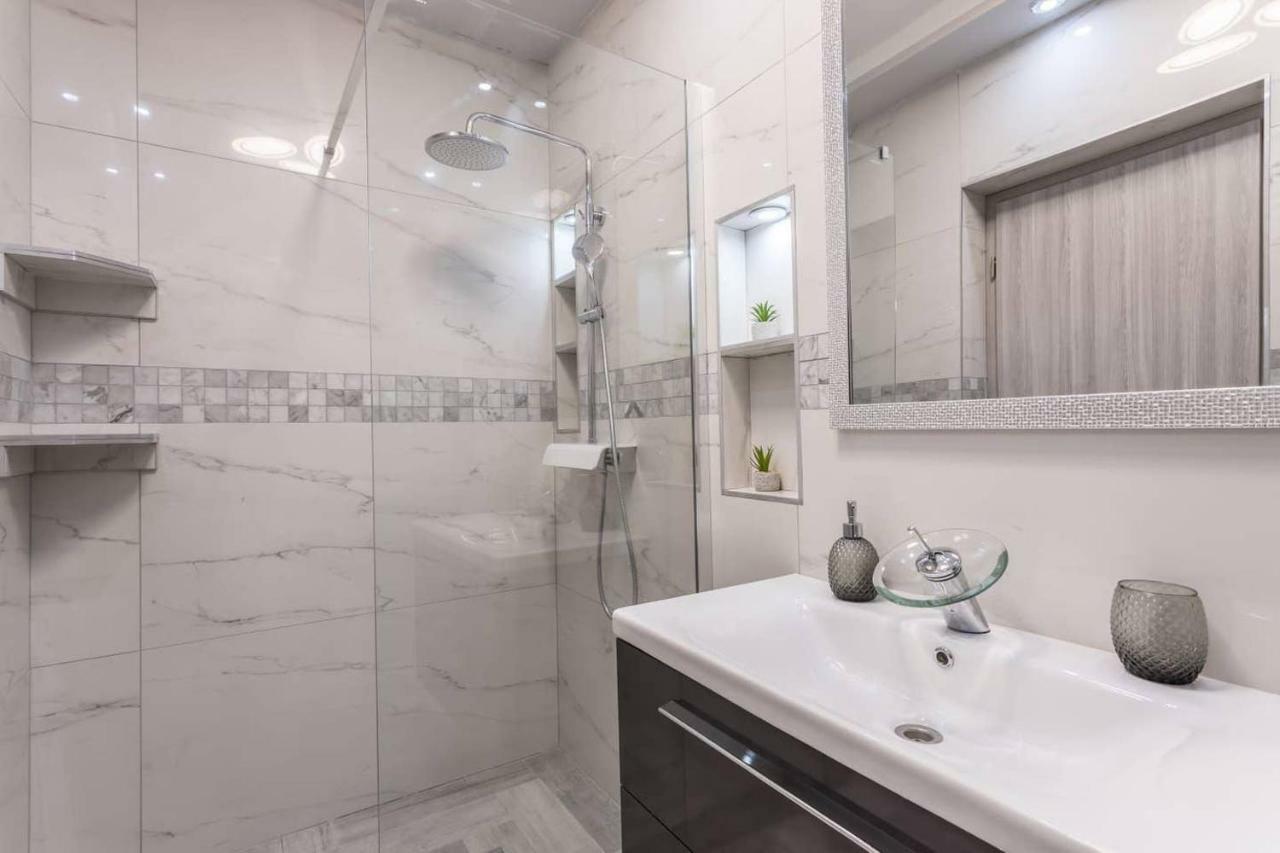Royal Silver Apartment 沃迪切 外观 照片