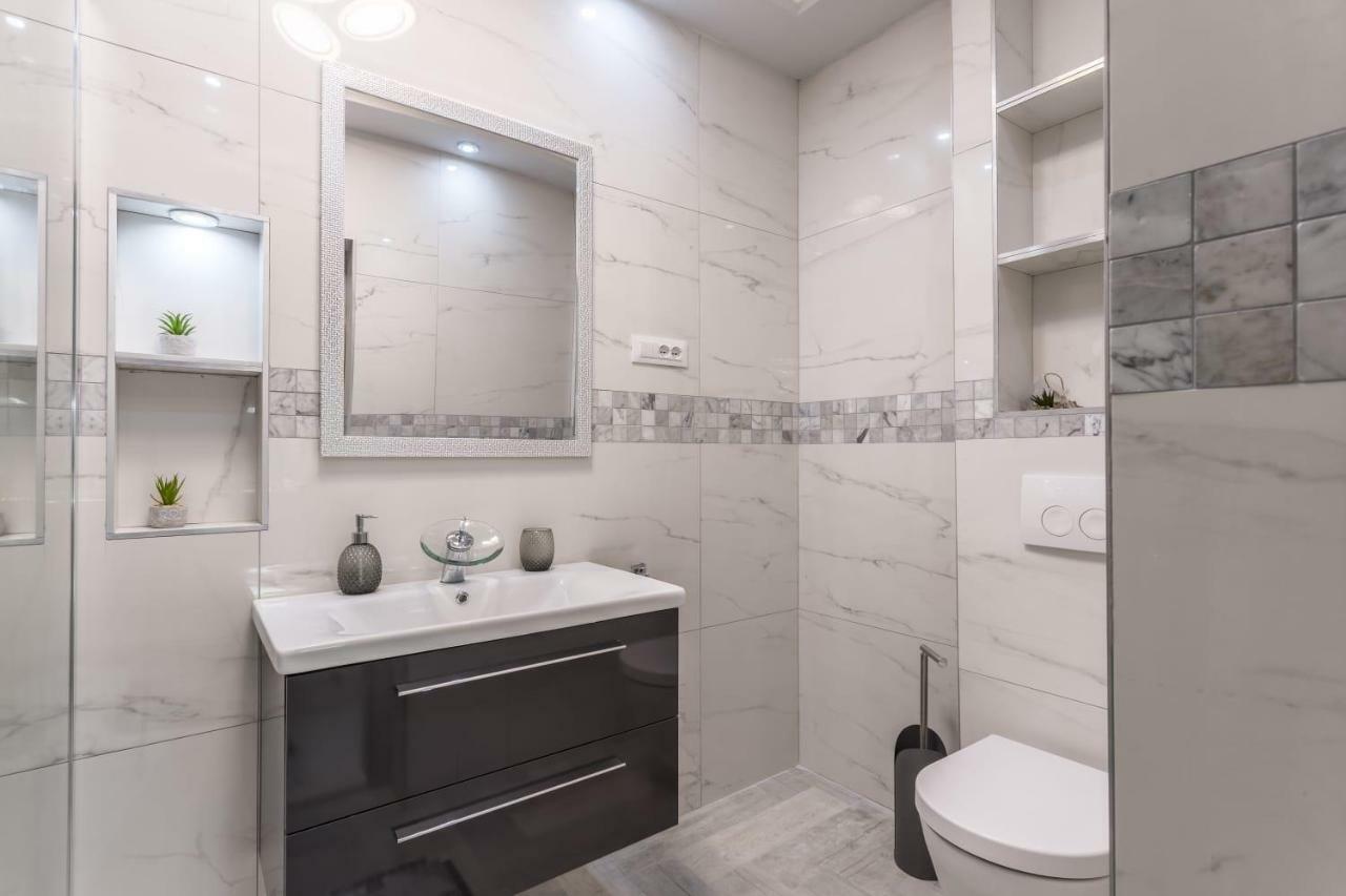 Royal Silver Apartment 沃迪切 外观 照片
