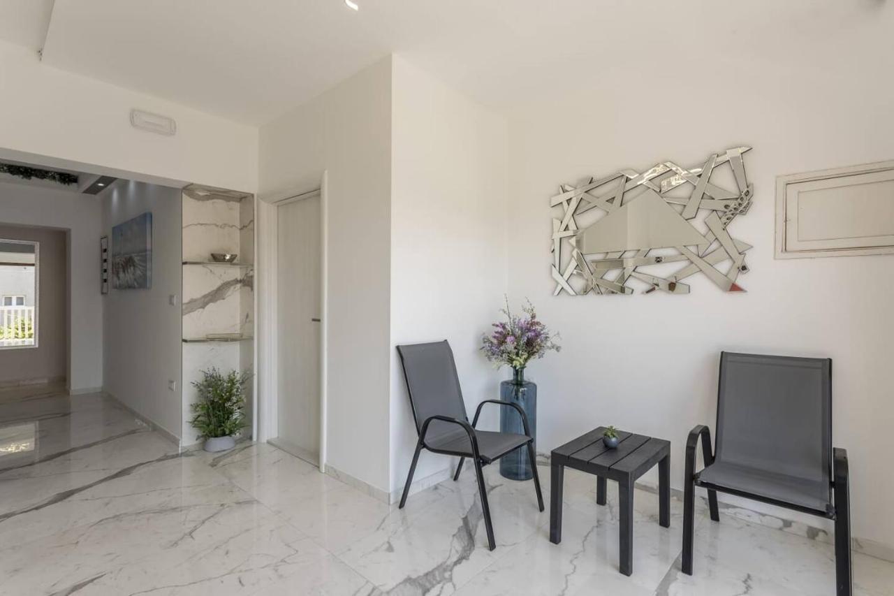 Royal Silver Apartment 沃迪切 外观 照片